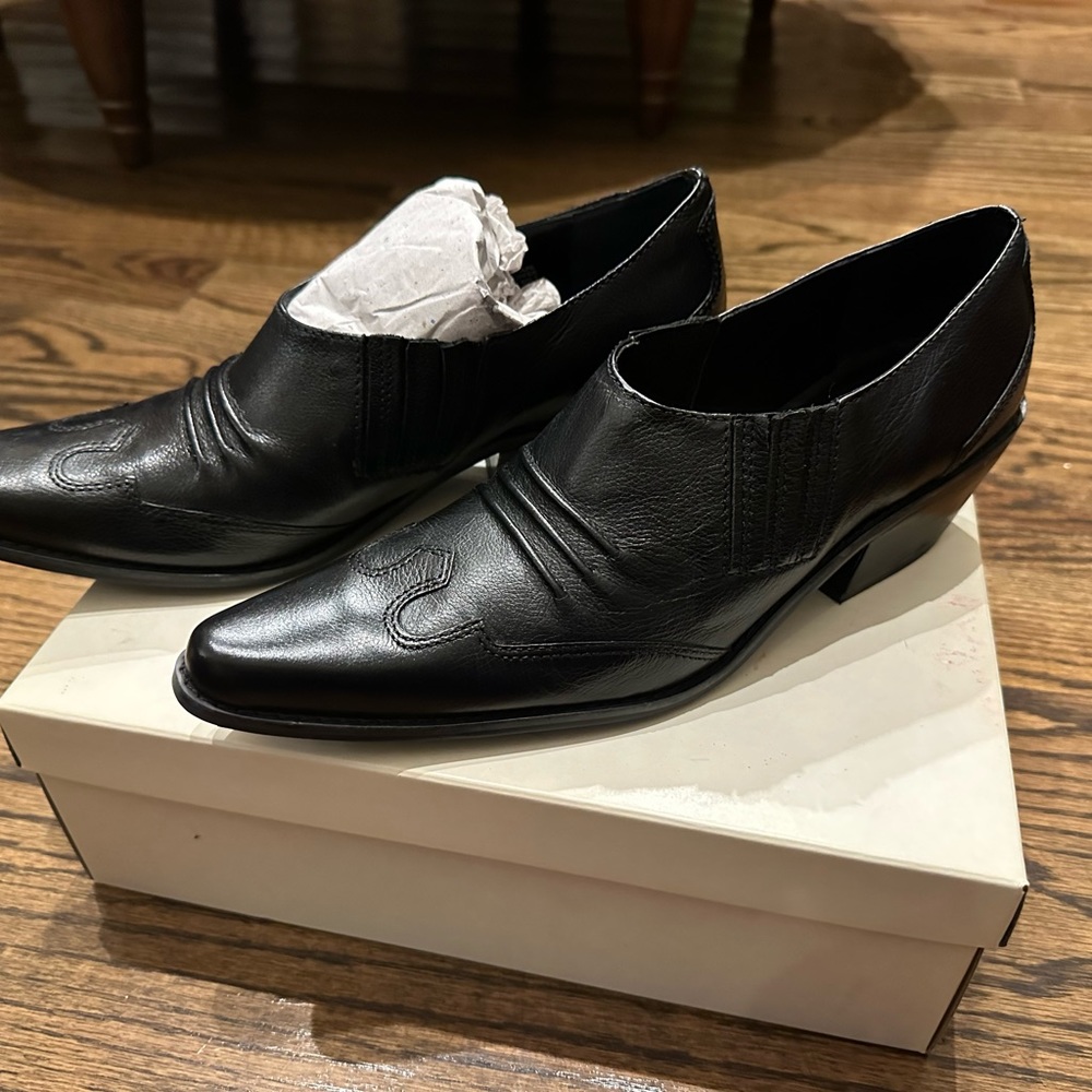 Naturalizer Slip on Cowboy Boots